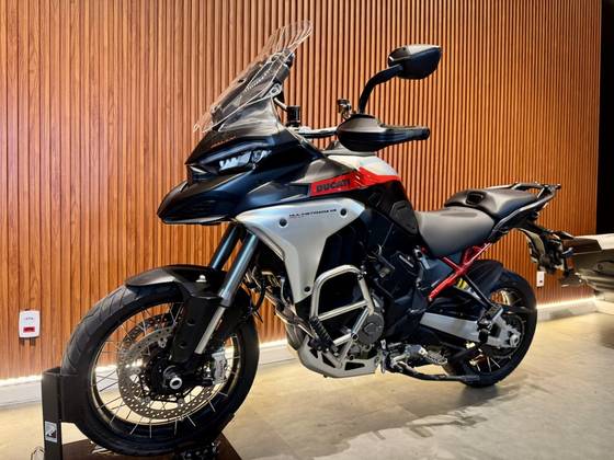 DUCATI MULTISTRADA 1200 V4 RALLY ADVENTURE DUCATI MULTISTRADA 1200 V4 RALLY ADVENTURE